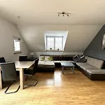 Emona 4 *