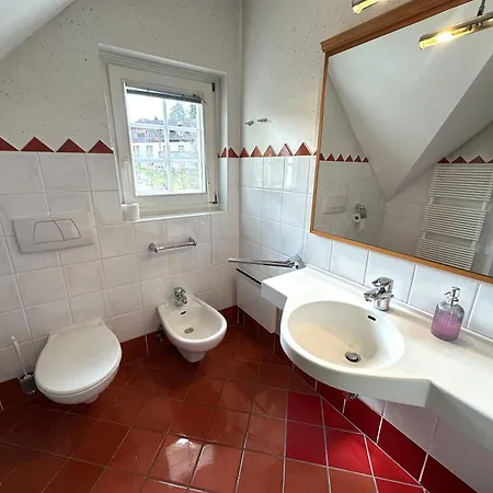 Apartment Emona 4 *