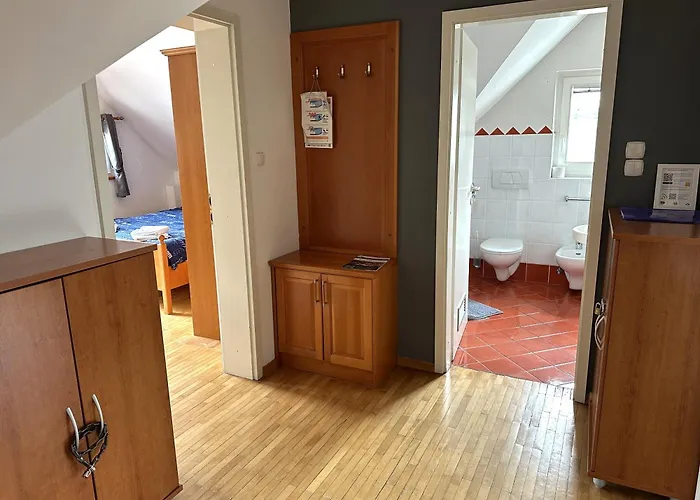 Emona 4 Apartman *